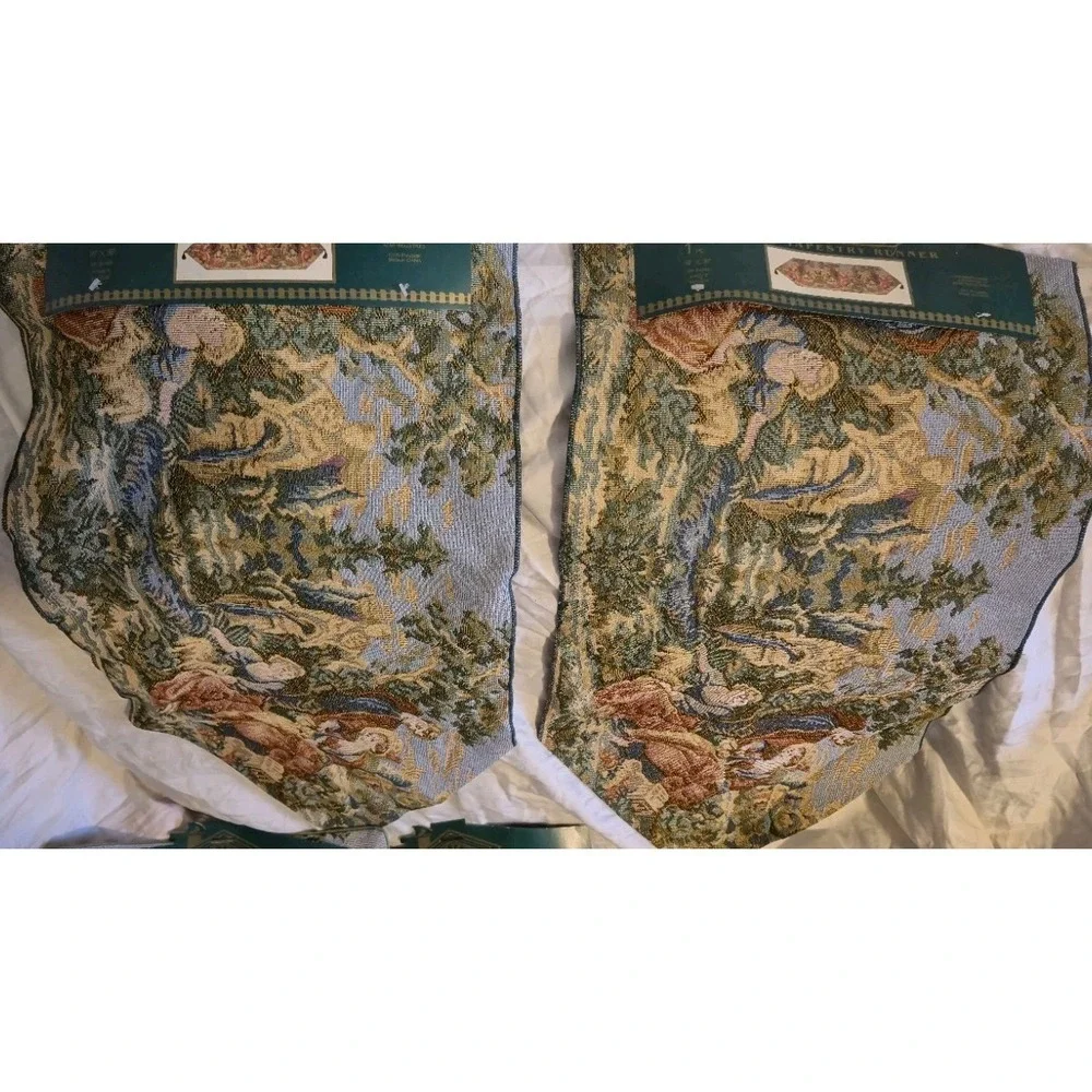 Charming Home Tapestry Set 2 Runners 4 Cushion Covers Countryside Scene NWT